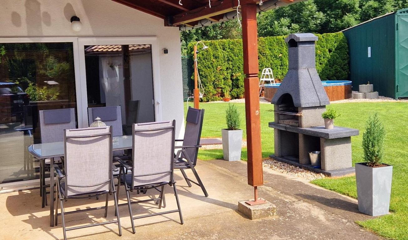 Roubenka Rozkos Villa Nové Město nad Metují Eksteriør bilde