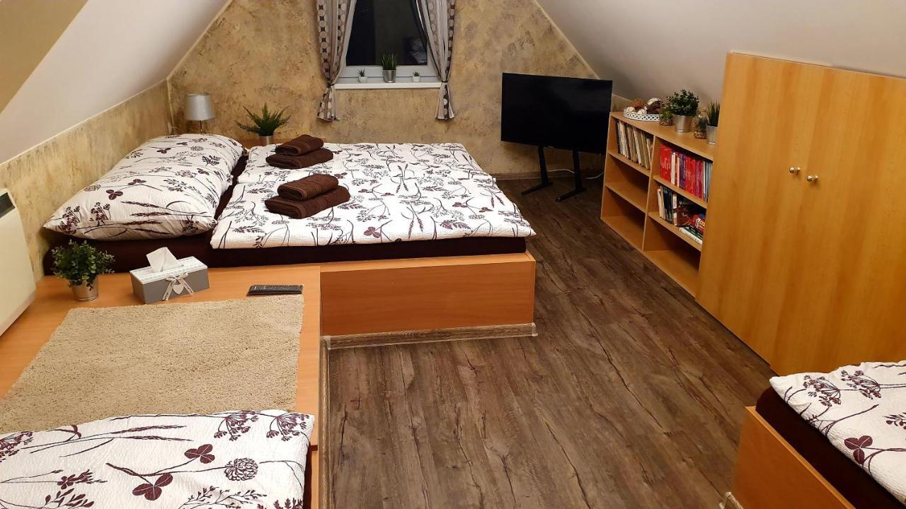 Roubenka Rozkos Villa Nové Město nad Metují Eksteriør bilde